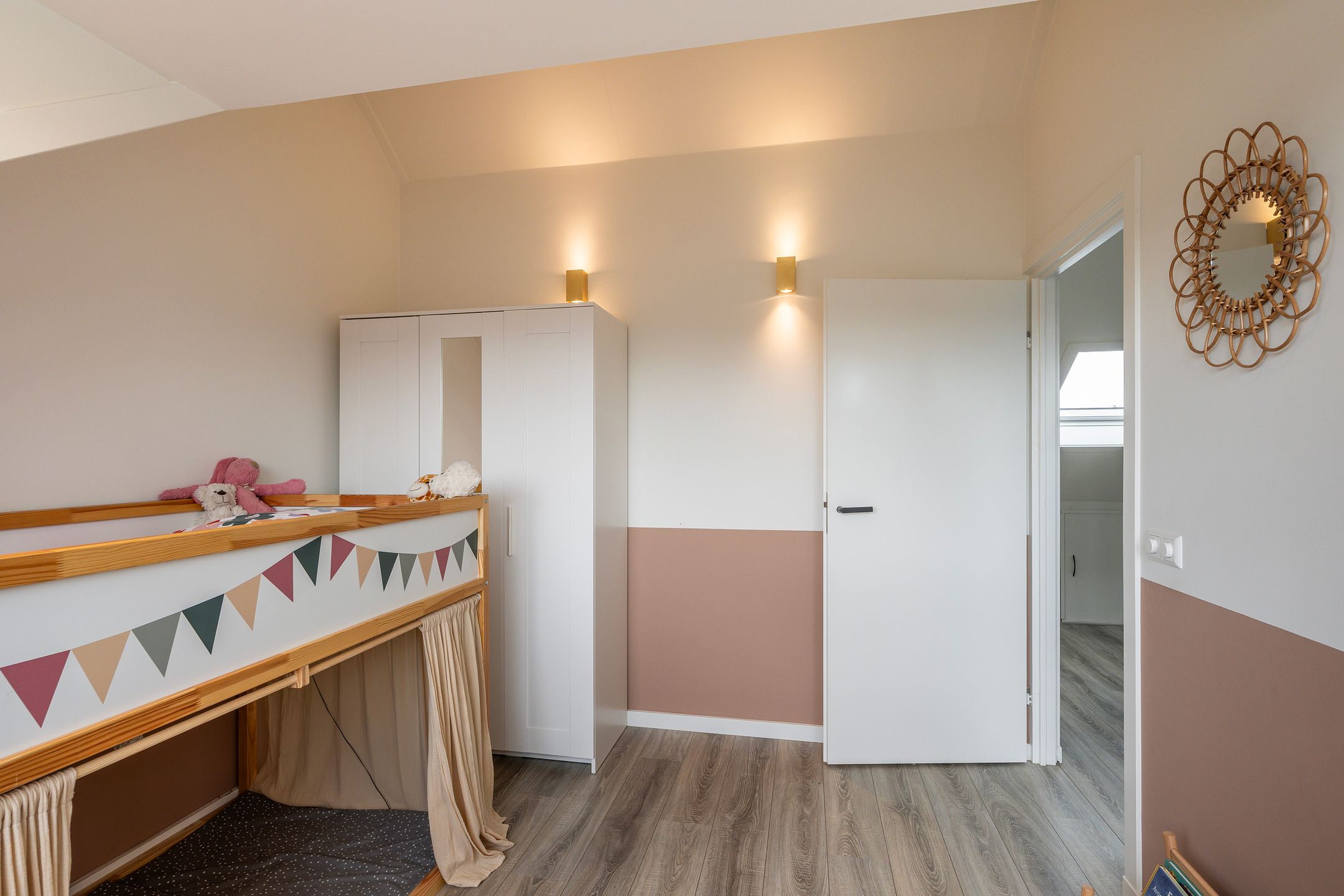 Foto 33 van Aalbersestraat 15