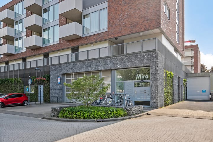 Foto 34 van Mira 5-J