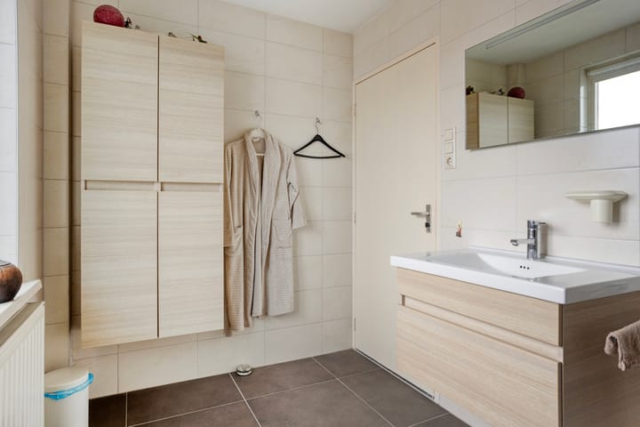 Foto 15 van Engel Witloxstraat 2