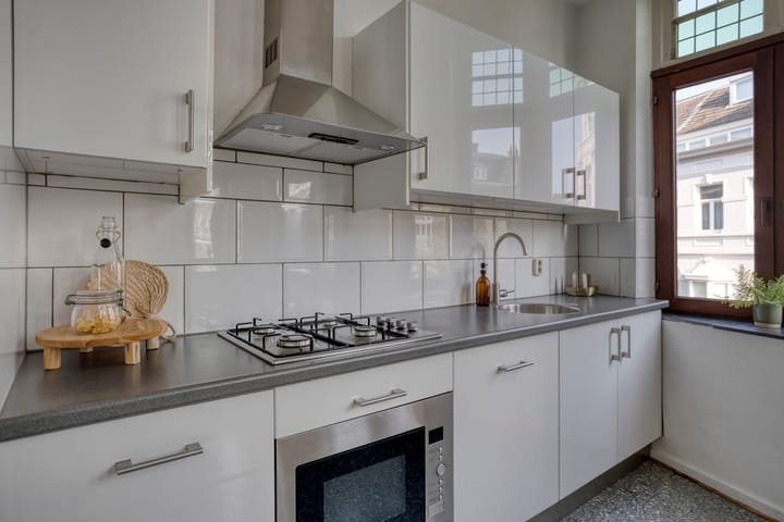 Photo 16 of Wycker Brugstraat 3-B