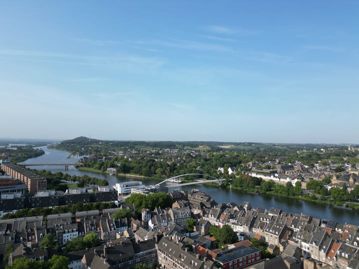 Photo 41 of Wycker Brugstraat 3-B