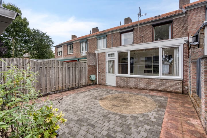 Foto 25 van Beneluxstraat 20