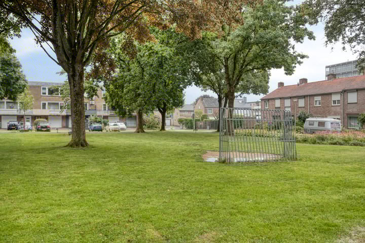 Foto 32 van Beneluxstraat 20