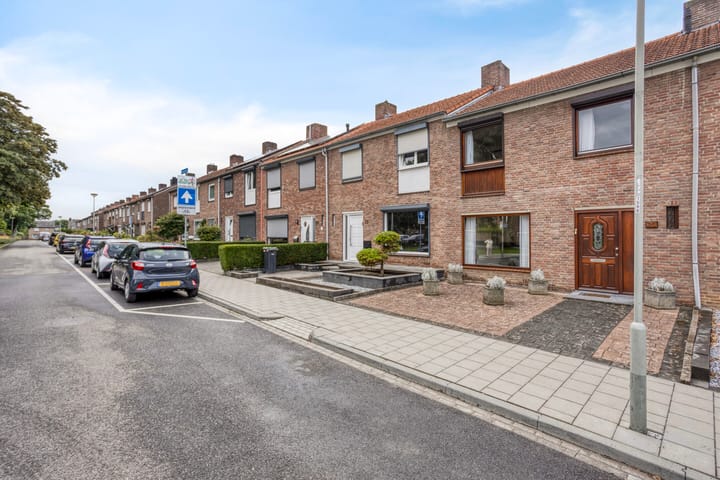 Foto 35 van Beneluxstraat 20