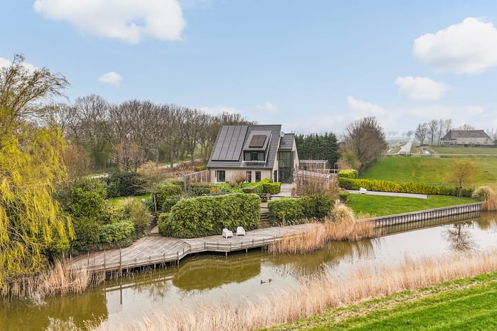 Foto 1 van Waltingaleane 1-A