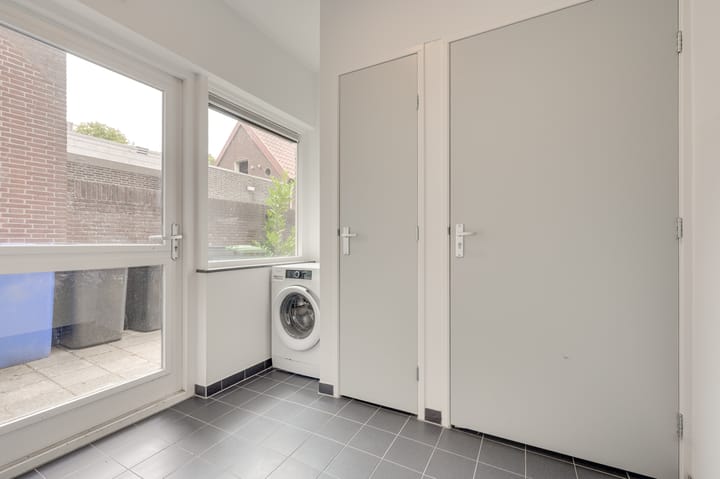 Photo 14 of Dorpsstraat 8