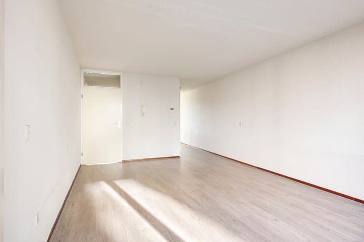 Photo 7 of Damstraat 6-C