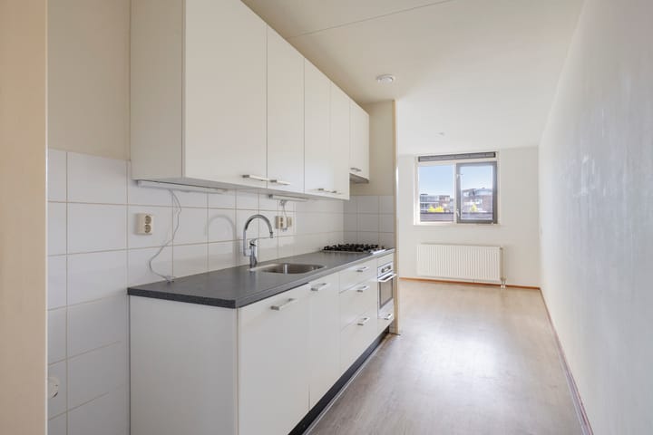 Photo 9 of Damstraat 6-C