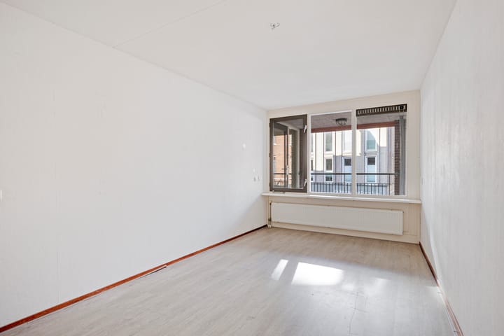 Photo 13 of Damstraat 6-C