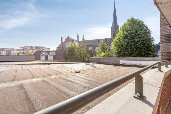 Photo 19 of Damstraat 6-C