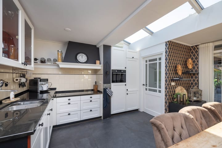 Foto 12 van Willem Royaardsstraat 50