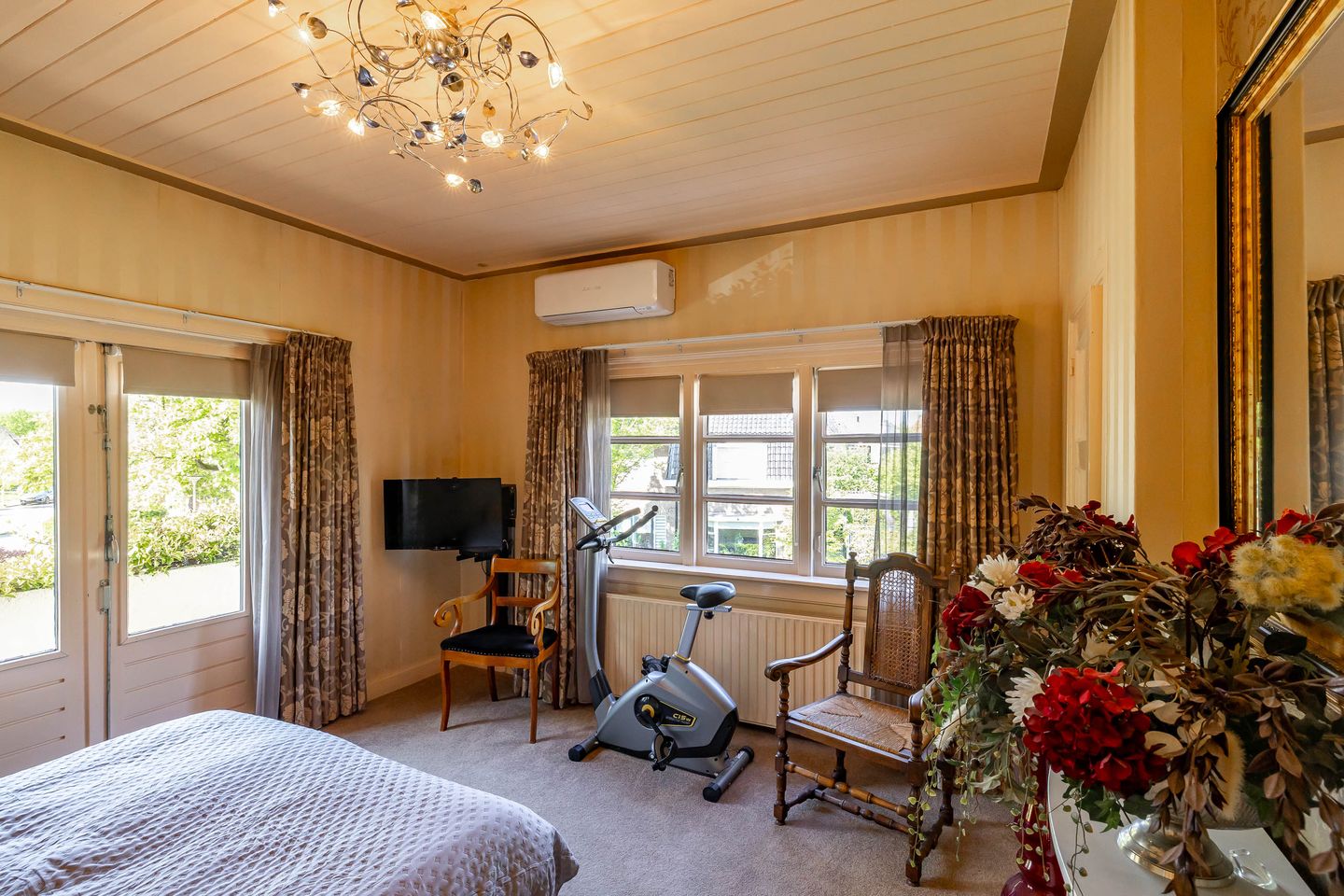 Foto 44 van Burgemeester Jollesstraat 16