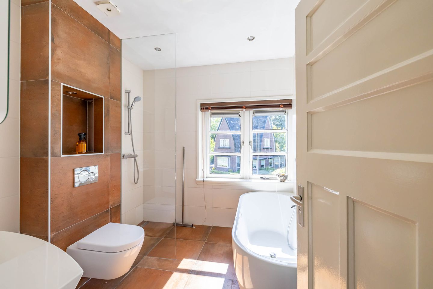 Foto 50 van Burgemeester Jollesstraat 16