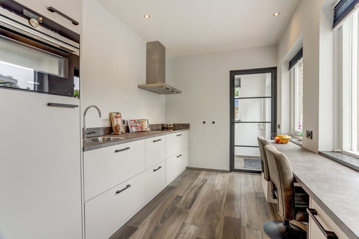 Photo 4 of Hoolstraat 22