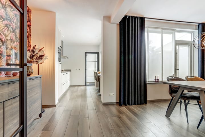 Photo 10 of Hoolstraat 22