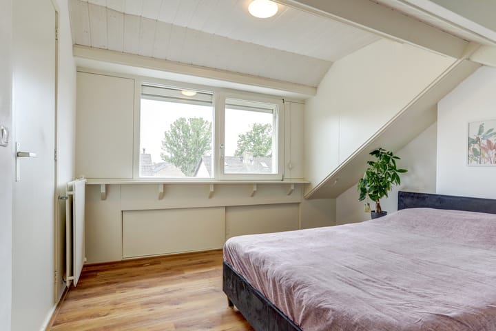 Photo 36 of Hoolstraat 22