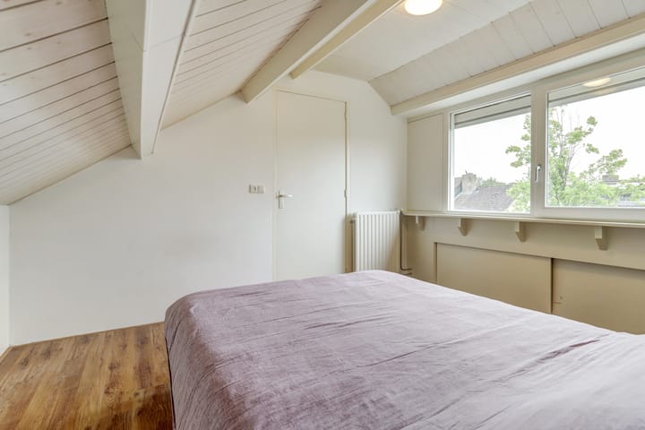 Photo 37 of Hoolstraat 22