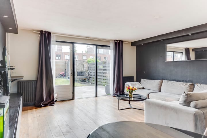 Foto 8 van Aletta Jacobstuin 36