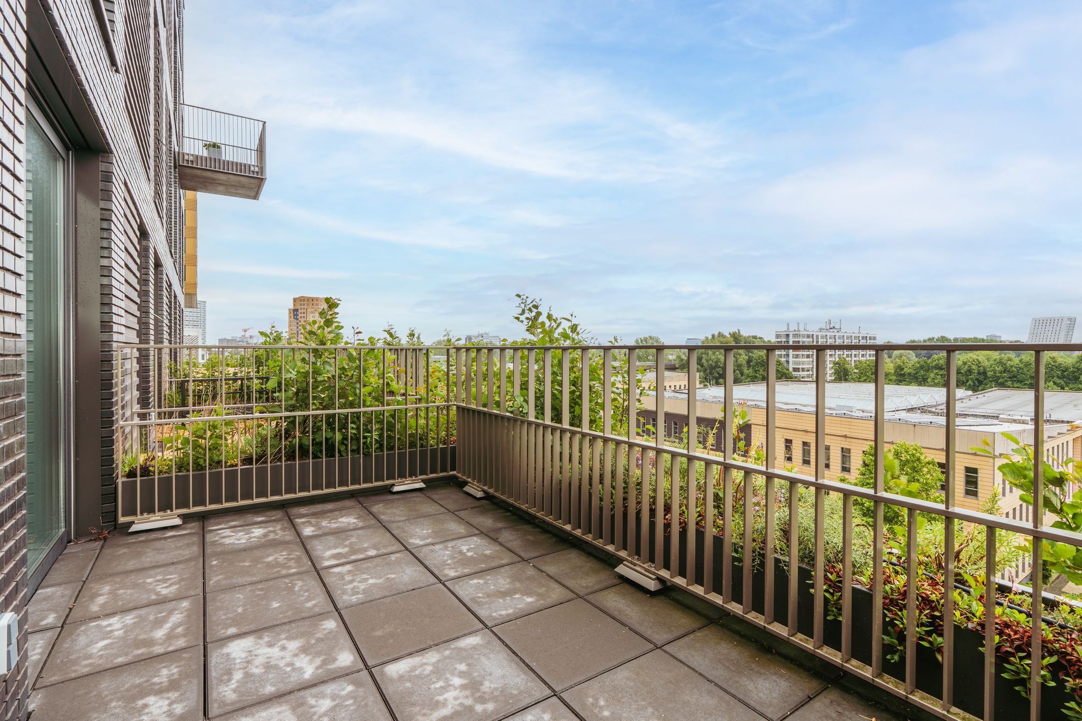 Foto 9 van Lutonhof 445