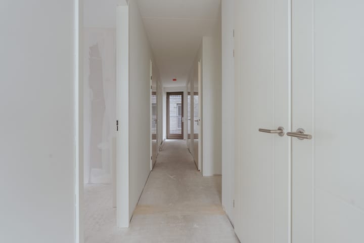 Foto 18 van Lutonhof 445