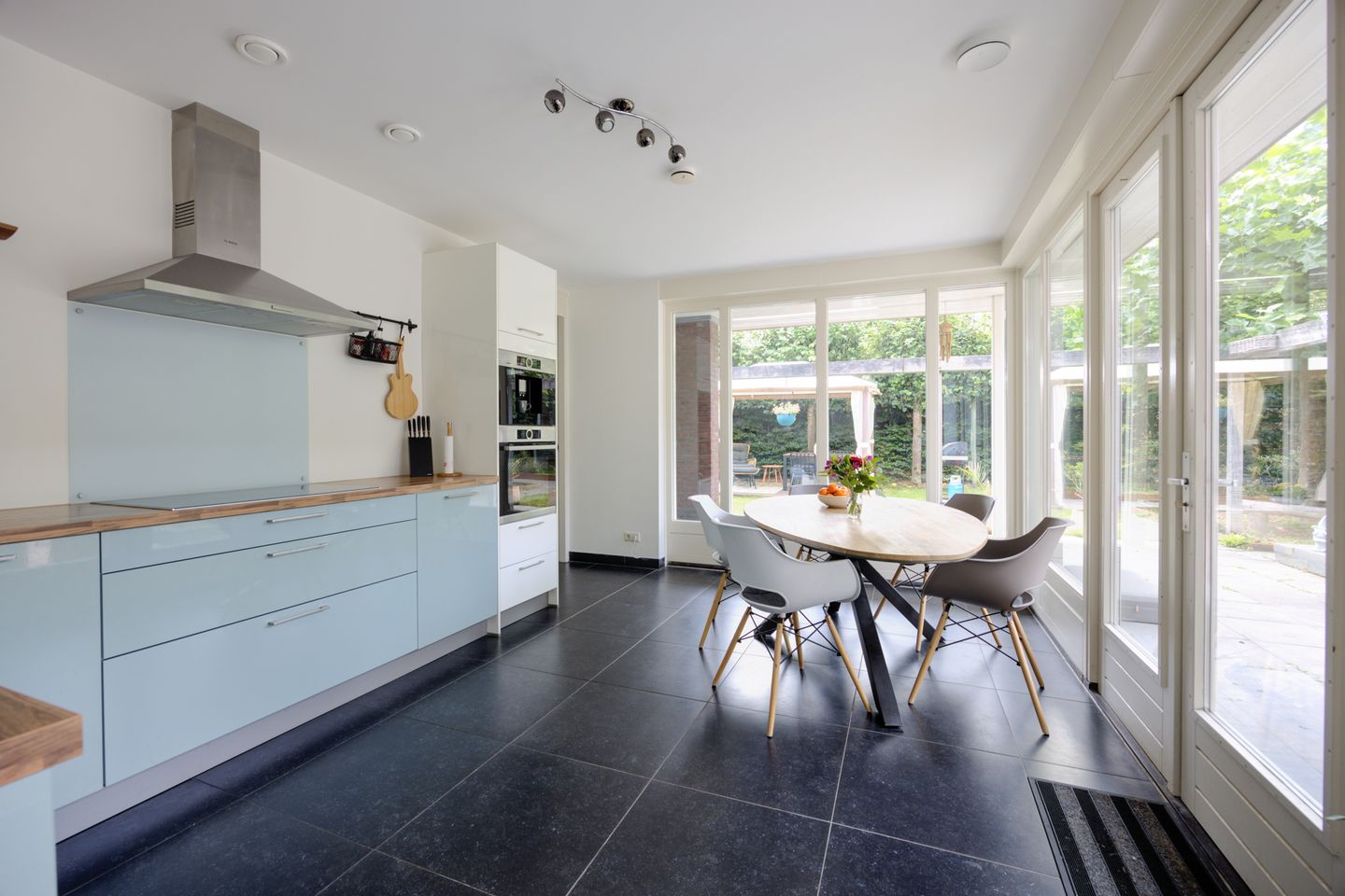 Foto 20 van Baroniestraat 9