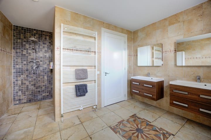 Foto 37 van Baroniestraat 9