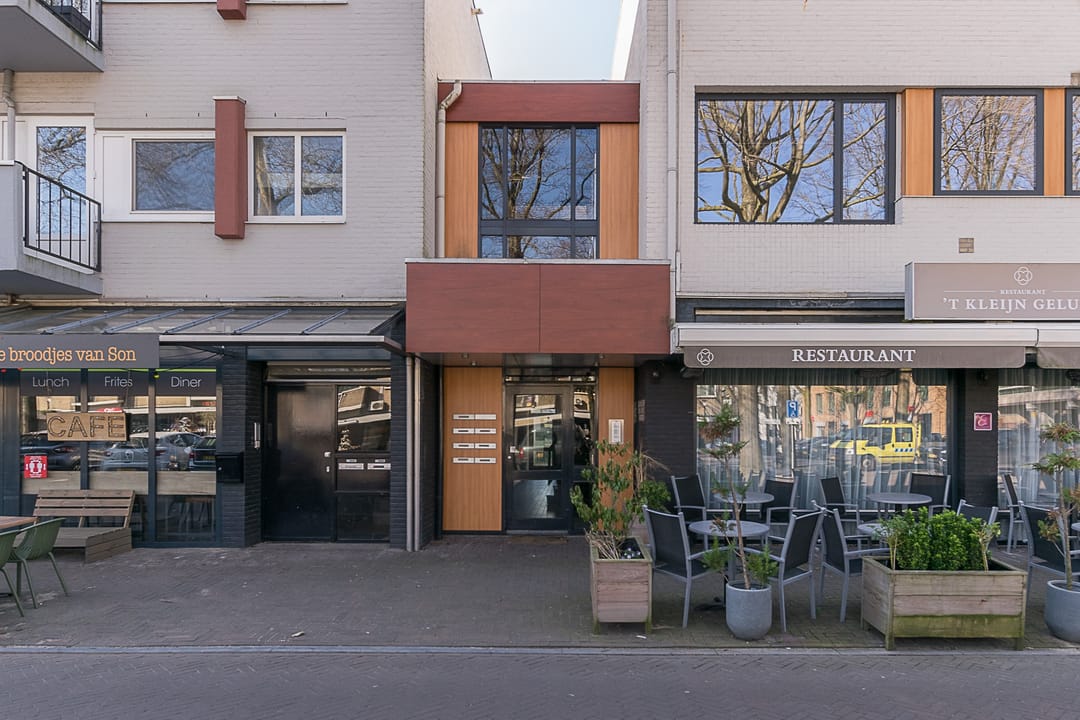 Photo 2 of Raadhuisplein 16