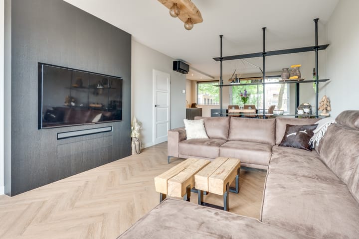 Foto 3 van Raadhuisplein 16