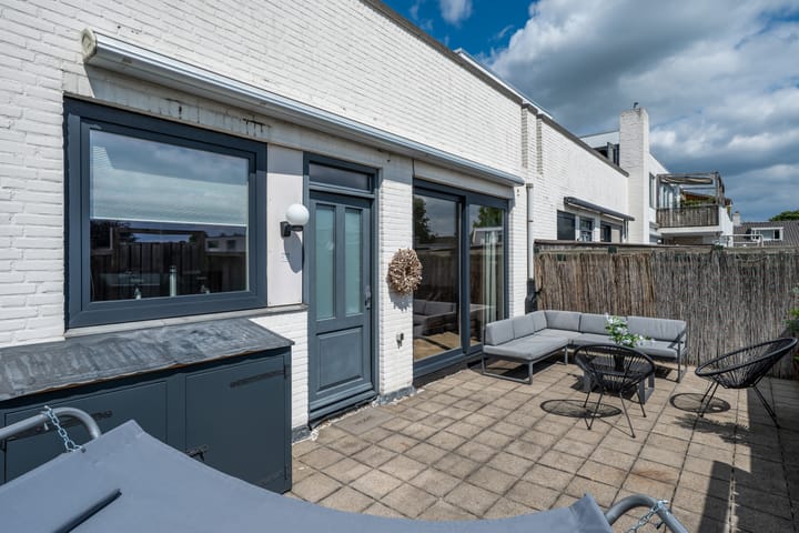 Foto 7 van Raadhuisplein 16