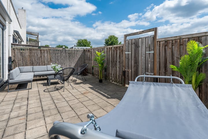 Foto 8 van Raadhuisplein 16