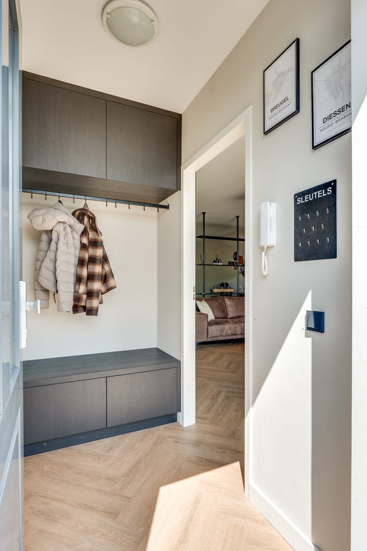 Foto 10 van Raadhuisplein 16