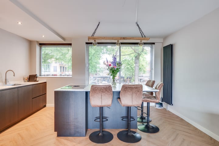 Foto 16 van Raadhuisplein 16