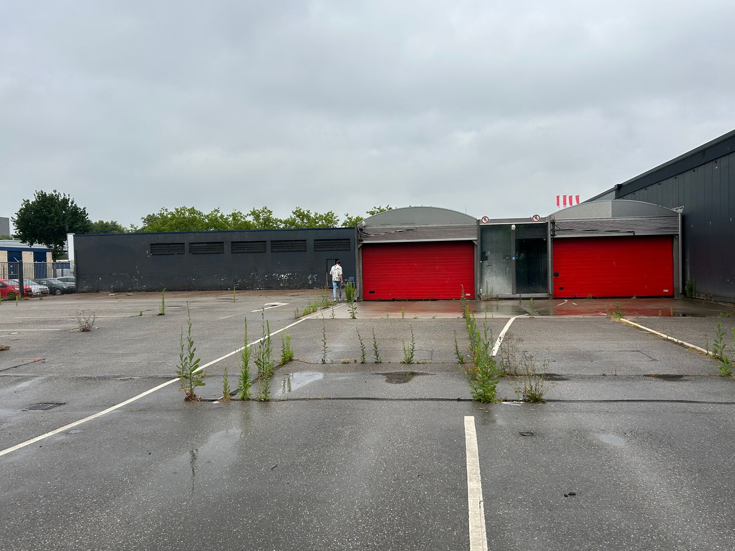 Bekijk foto 1 van Esmoreitdreef 1