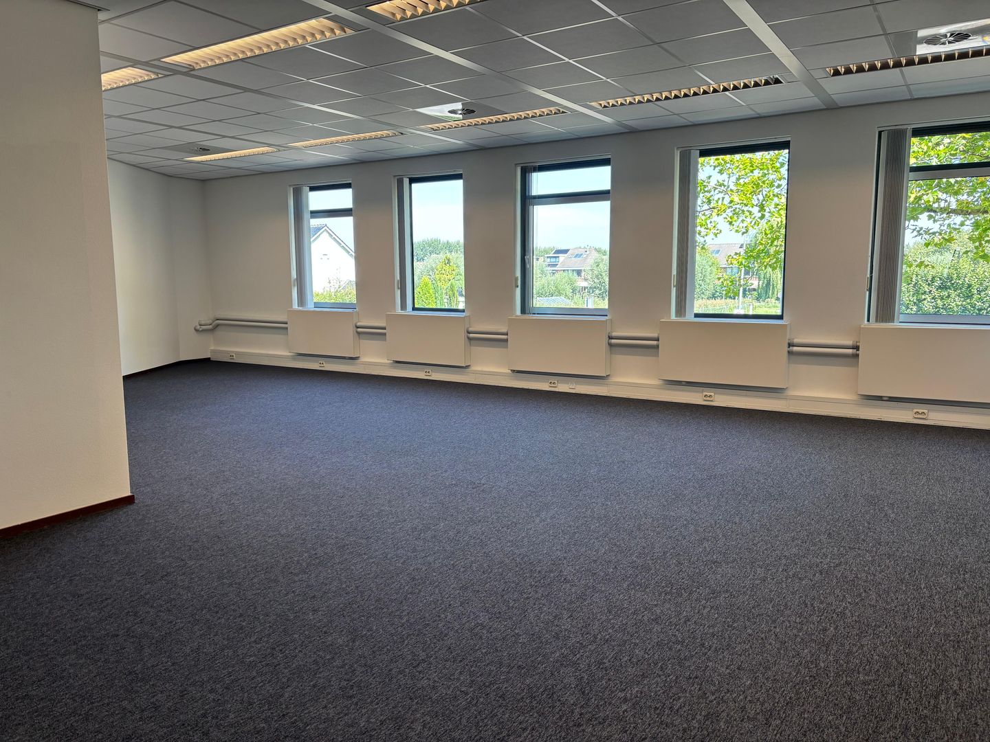 View photo 2 of Kerklaan 10