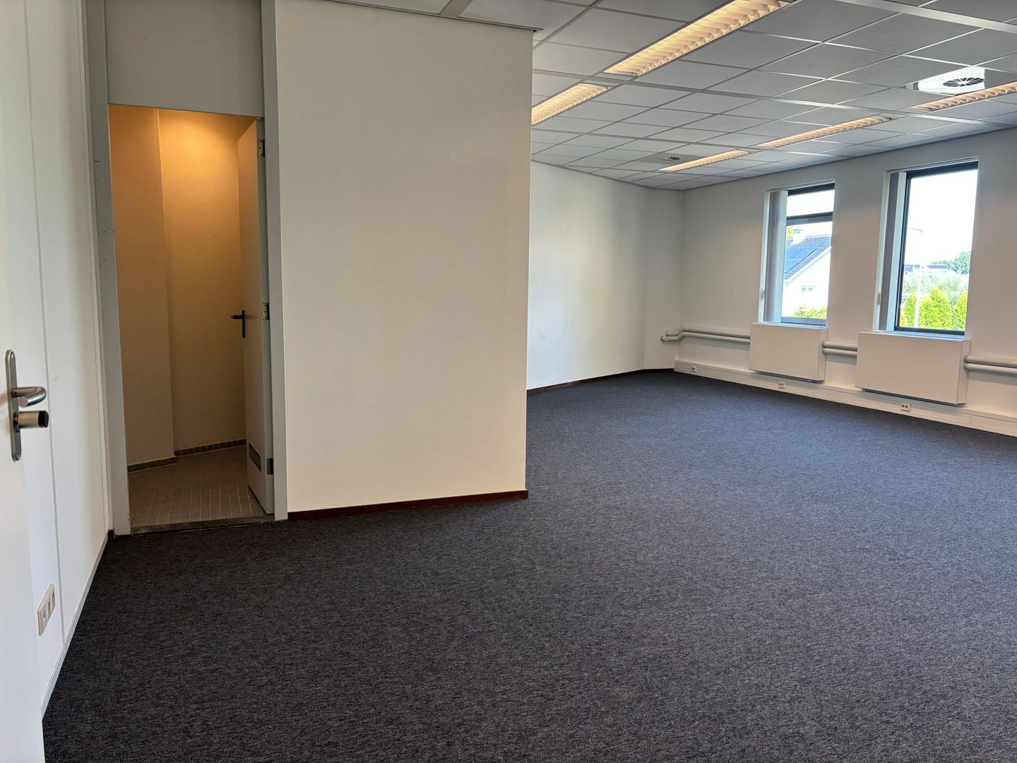 View photo 4 of Kerklaan 10