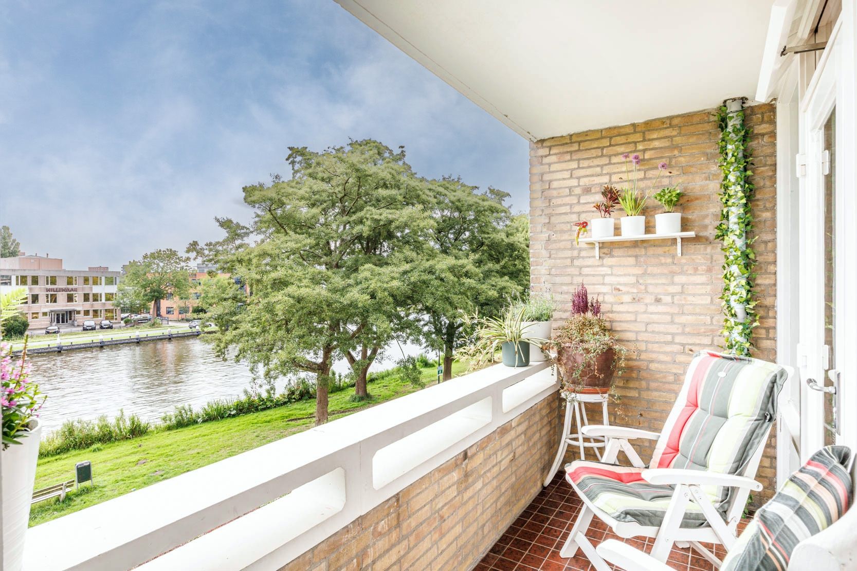 Foto 9 van Paramaribostraat 93