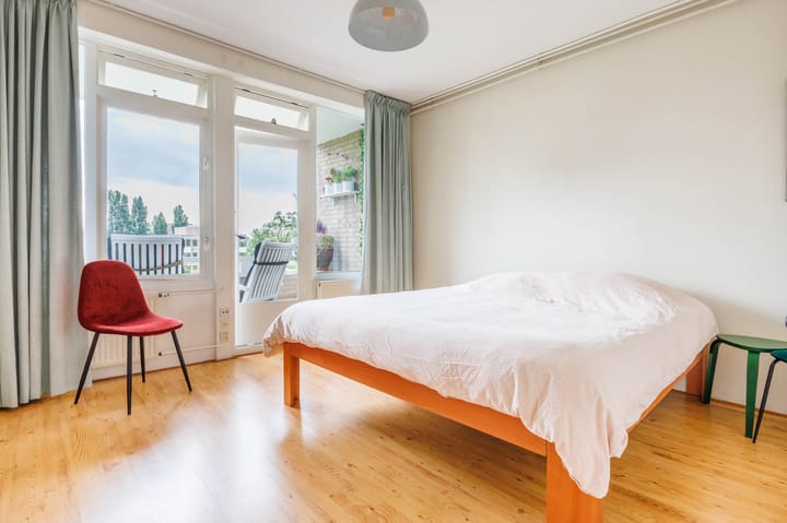 Foto 17 van Paramaribostraat 93