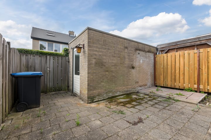 Foto 40 van Hoogvliethof 25