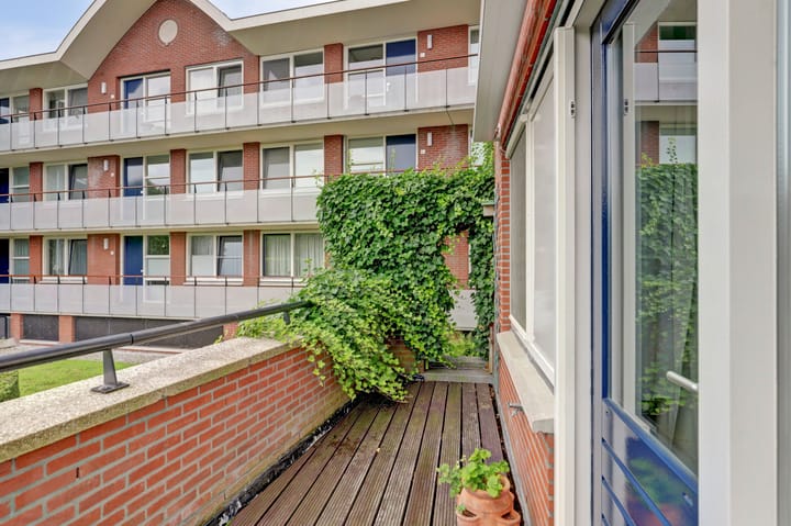 Foto 29 van Gijsbrecht van Nijenrodestraat 2