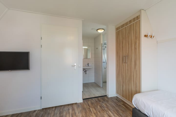 Photo 25 of John O. Forfarstraat 41