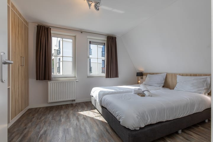 Photo 28 of John O. Forfarstraat 41