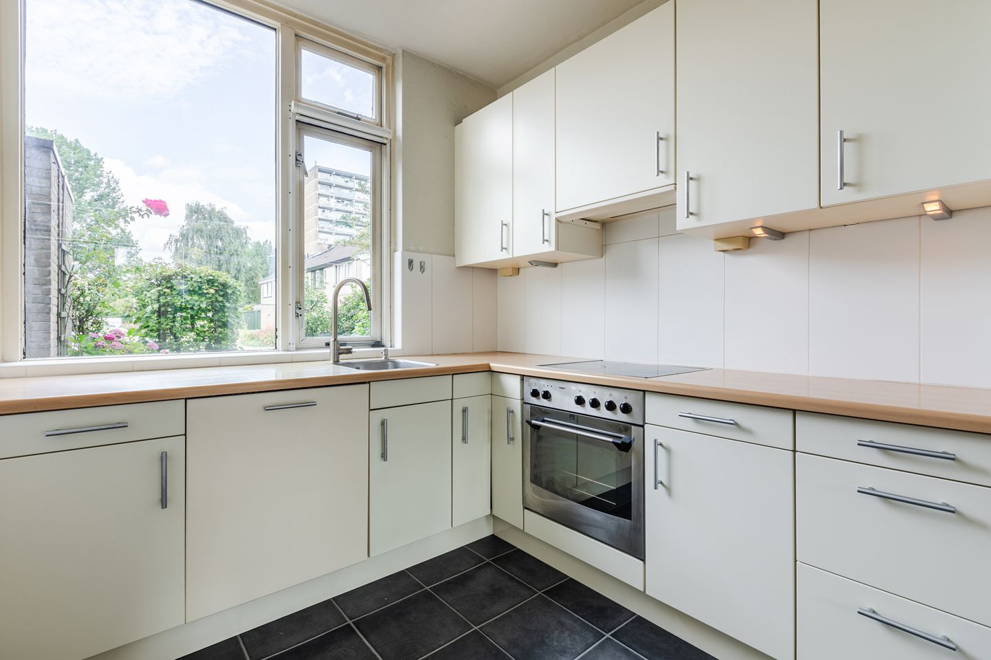 Foto 10 van Spijkenissestraat 33