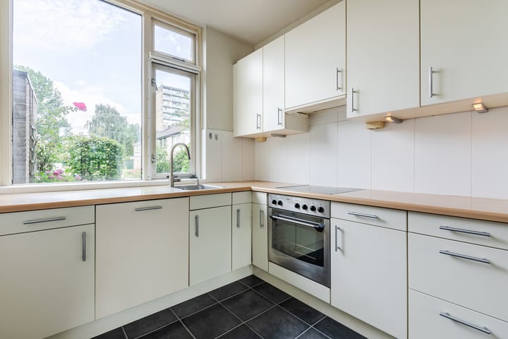 Foto 10 van Spijkenissestraat 33