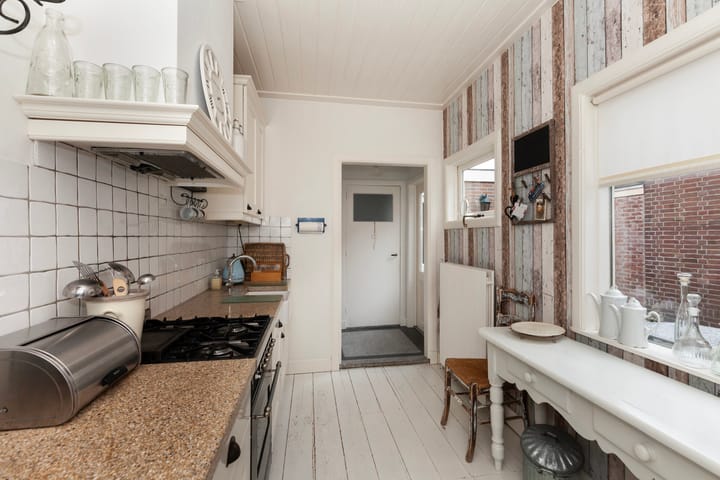 Photo 12 of Piet Heinstraat 27