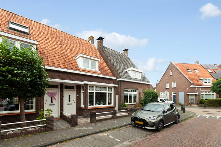 Photo 31 of Piet Heinstraat 27