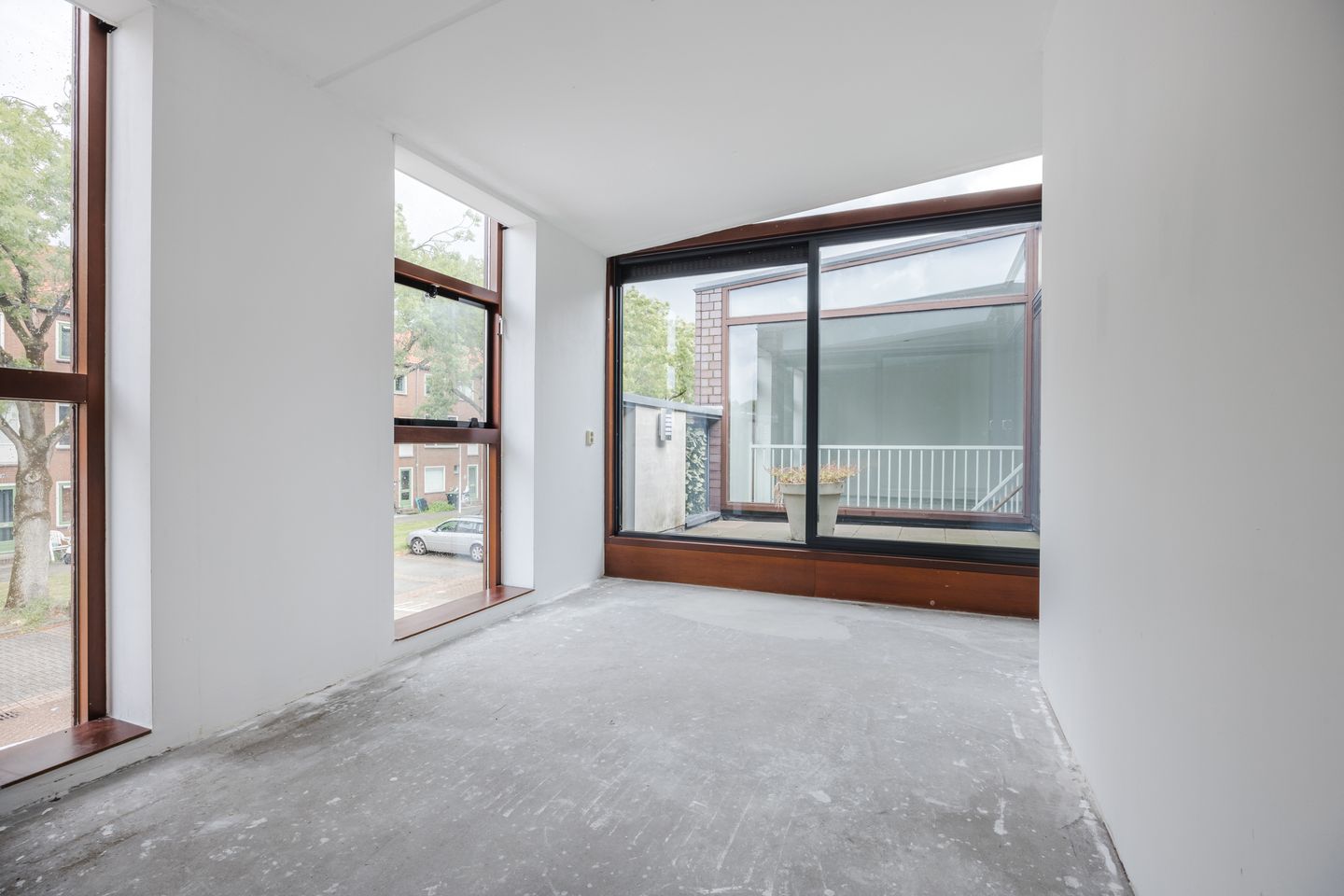 Photo 10 of Zonnebloemstraat 46