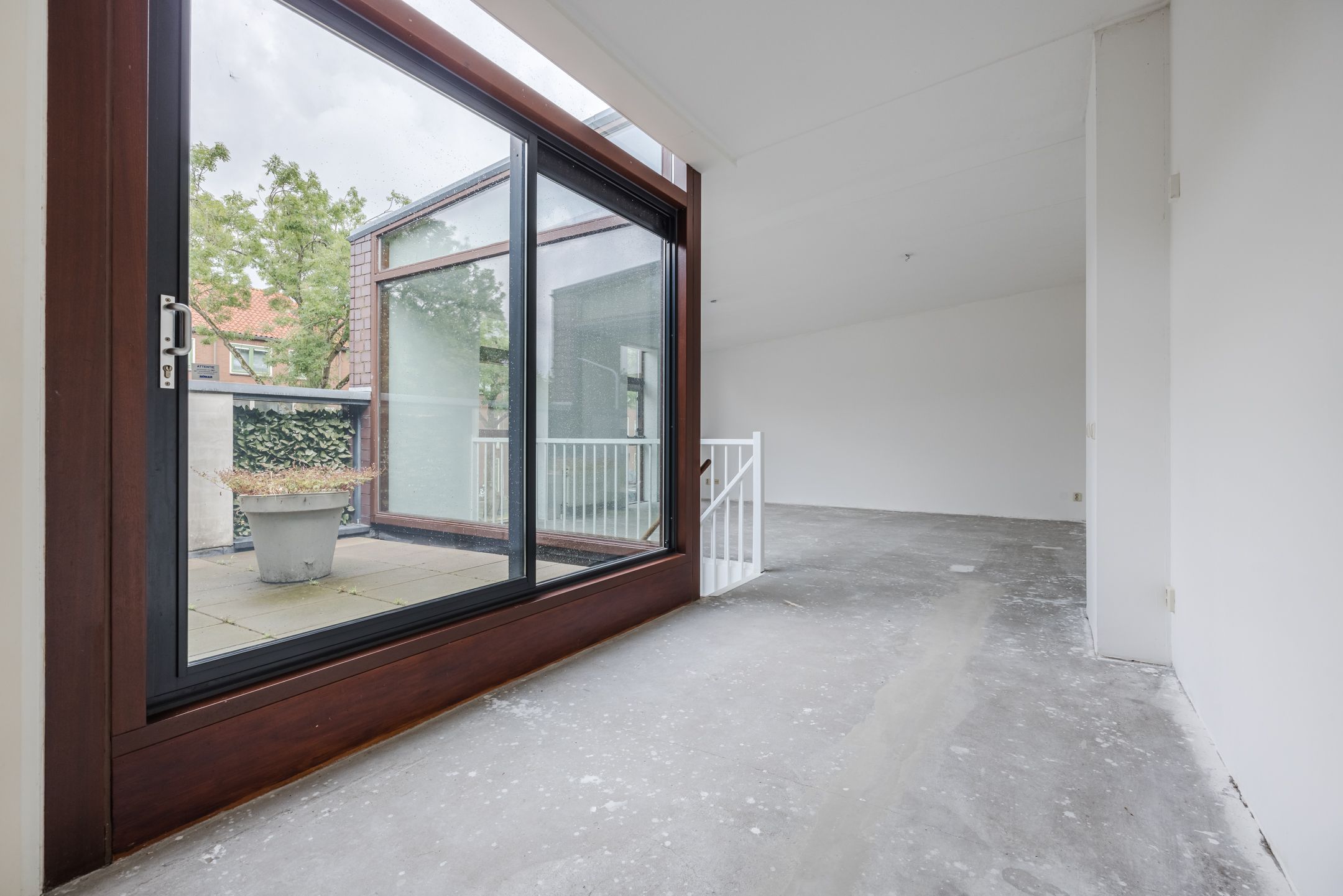 Photo 15 of Zonnebloemstraat 46