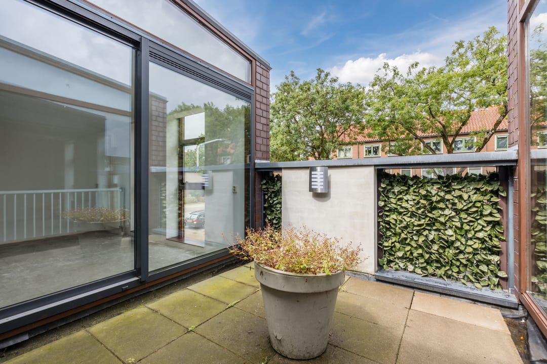 Photo 22 of Zonnebloemstraat 46