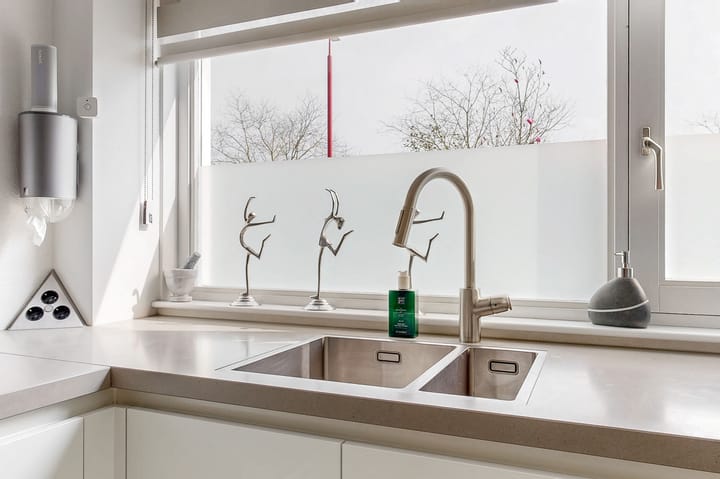 Photo 11 of Herman Heijermanshove 49