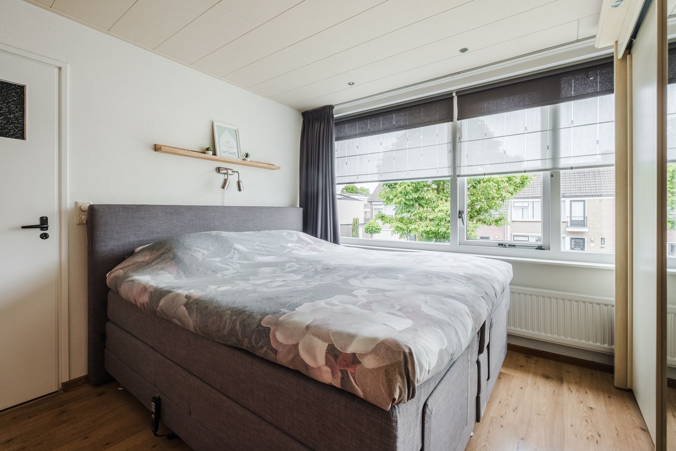 Foto 6 van Azaleastraat 24